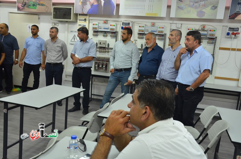 كفرقاسم- فيديو: نواب وأعضاء المجلس البلدي يشاركون الطلاب افتتاح عامهم الدراسي  باجواء بهيجة .